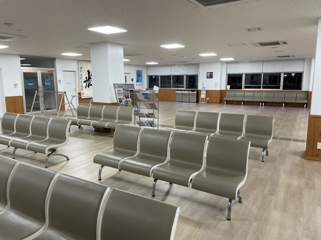 オレンジフェリーの待合室の写真