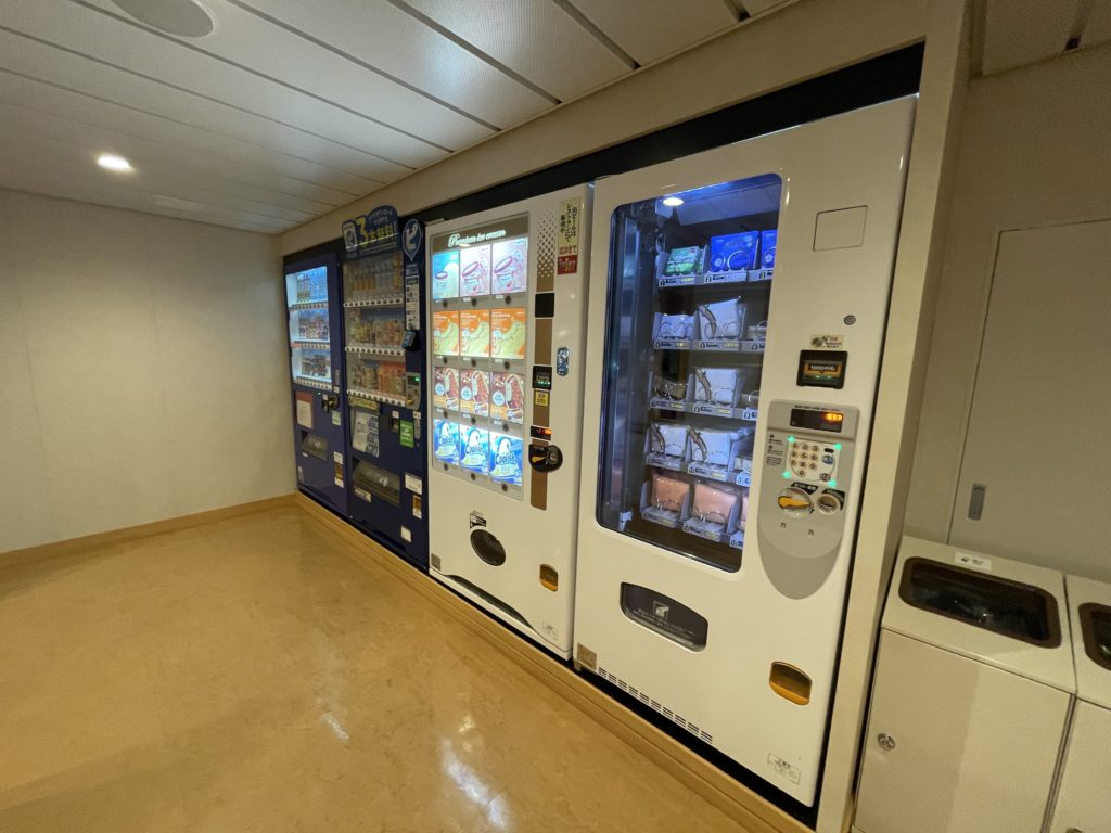 オレンジフェリー 自動販売機の写真