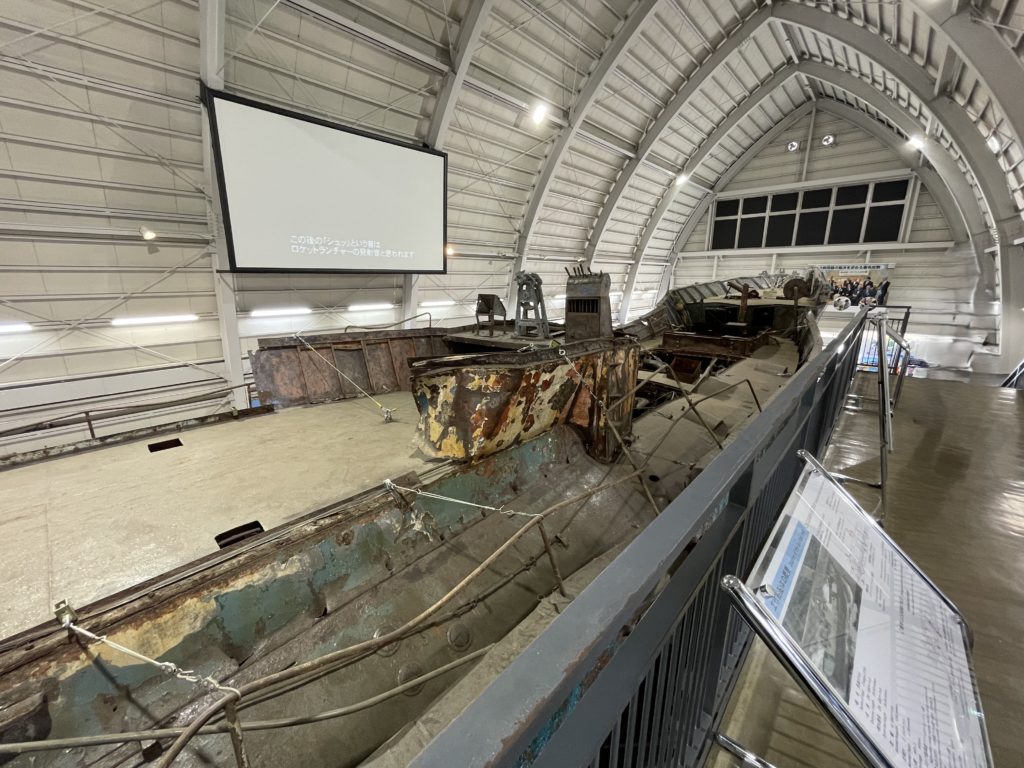 北朝鮮の工作船 エンジン